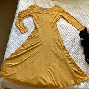 Vintage 90s comfortable dress in gold/mustard